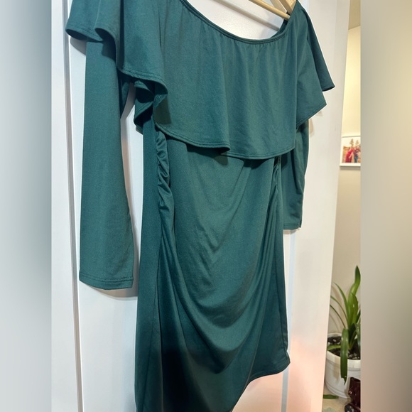 Emerald/forest green pinkblush msternity off the shoulder l/s photoshoot dress - Picture 2 of 8